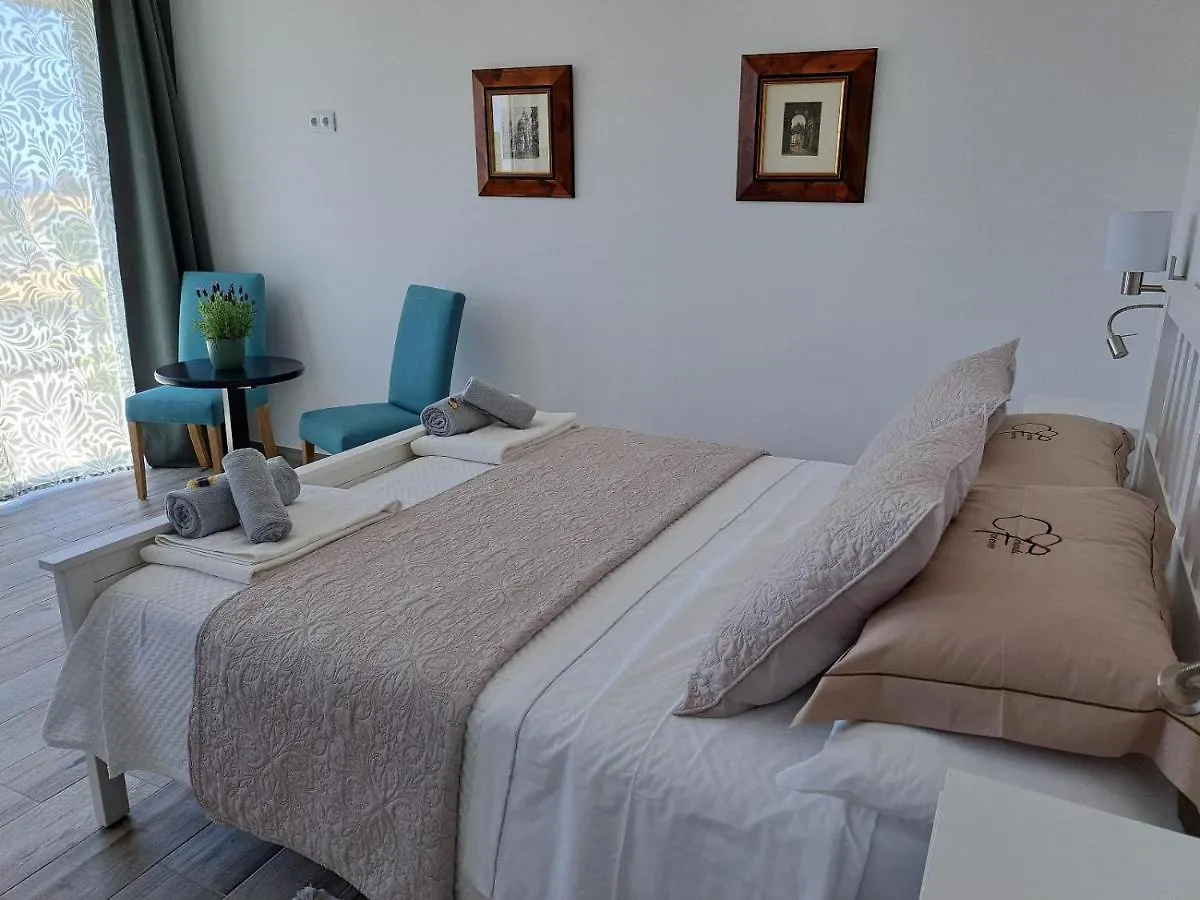 Penzion Amigos Para Sempre - Guesthouse Ferragudo